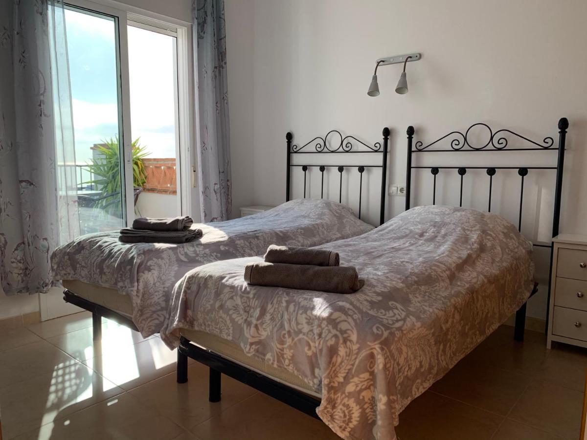 Playa Burriana, Tva Terasser, Havsutsikt, Pool Nerja Exterior photo
