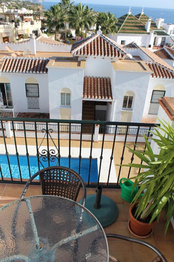 Playa Burriana, Tva Terasser, Havsutsikt, Pool Nerja Exterior photo